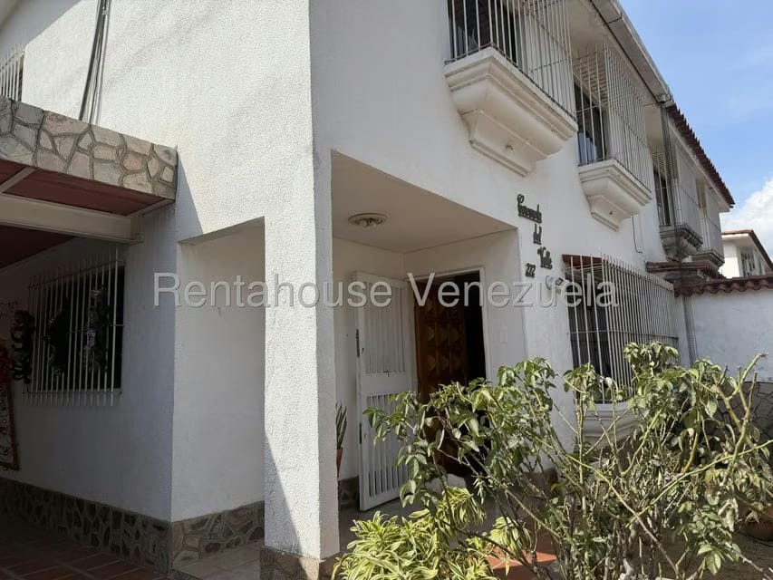Casa (Duplex) en Venta en Villa Heroica, Miranda - 4