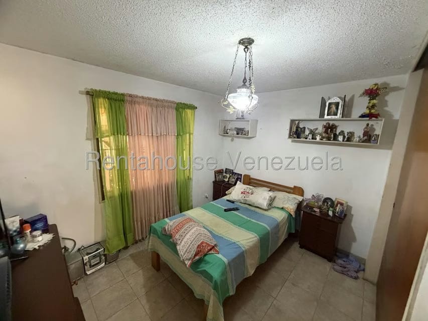 Casa (Duplex) en Venta en Villa Heroica, Miranda - 31