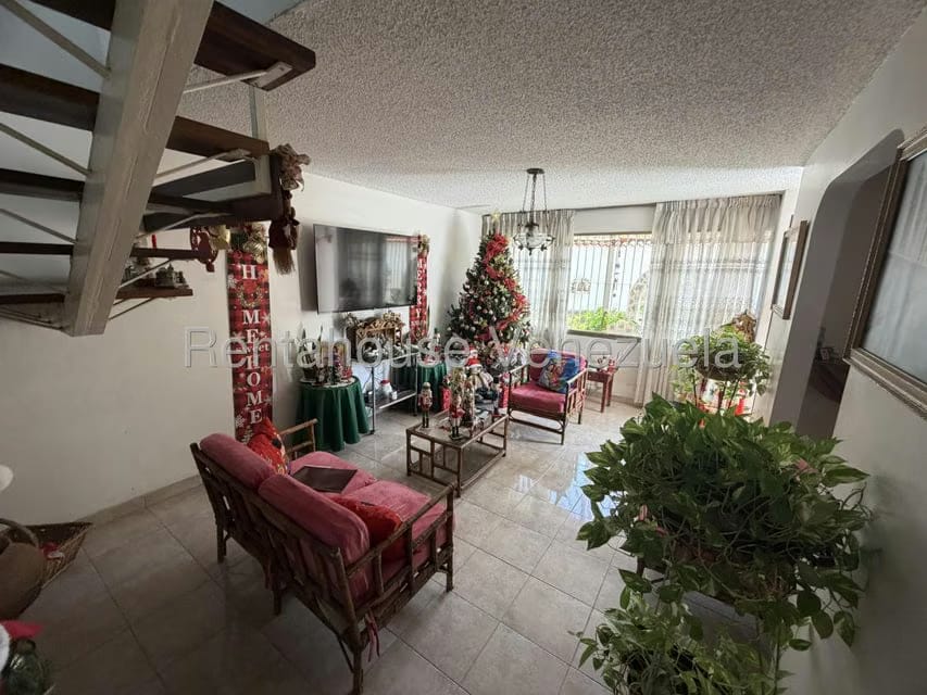 Casa (Duplex) en Venta en Villa Heroica, Miranda - 8