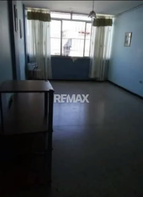 Si deseas estar en el Centro de la Actividad Comercial de Acarigua..esto es para ti. En Venta Apartamento entre Avenida Libertador y Avenida Alianza .