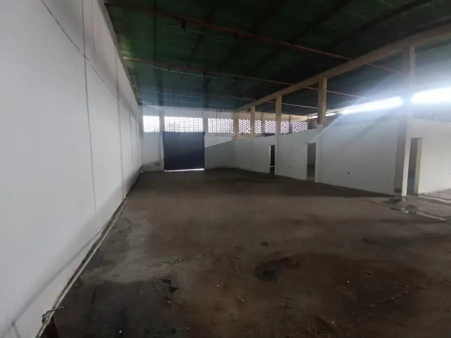 Galpon en Venta en Puerto la Cruz - 2