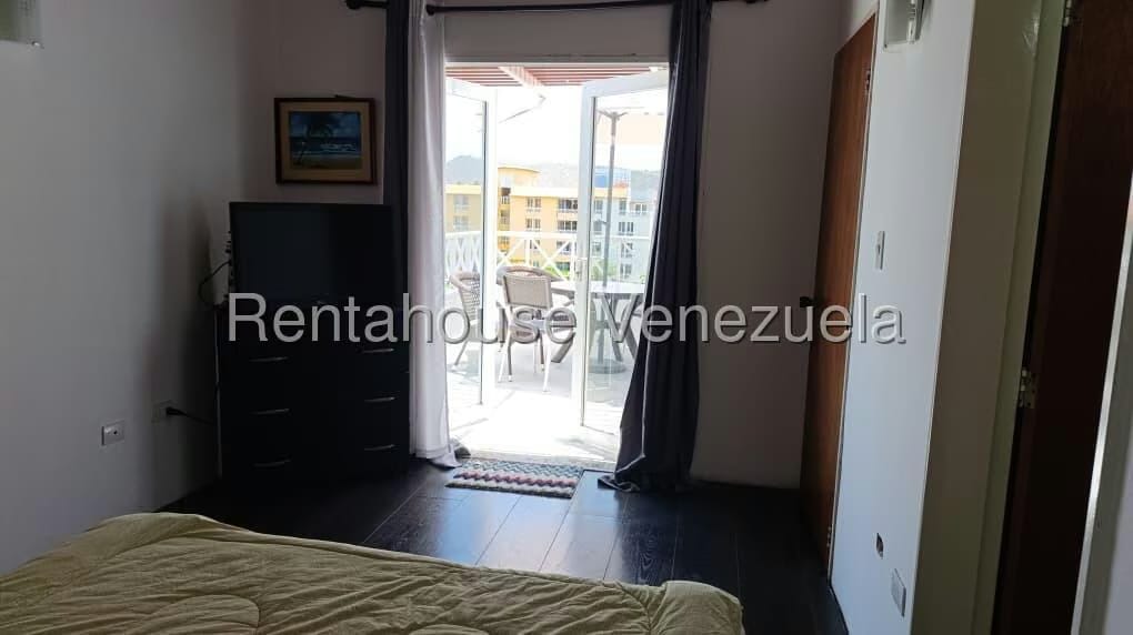 Apartamento (1 Nivel) en Venta en Av Diego Bautista Urbaneja, Anzoategui - 3