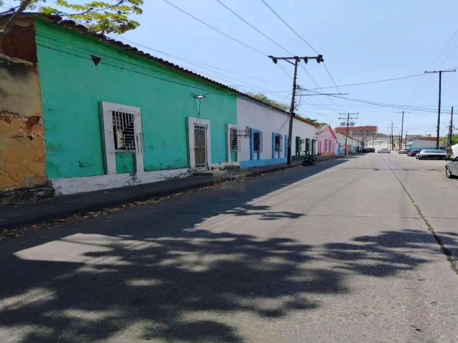 Terreno en Venta en Avenida Bolivar Valencia - 3