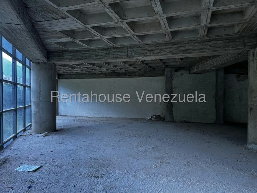 Comercial (Oficina) en Alquiler en Los Naranjos del Cafetal, Distrito Metropolitano - 12