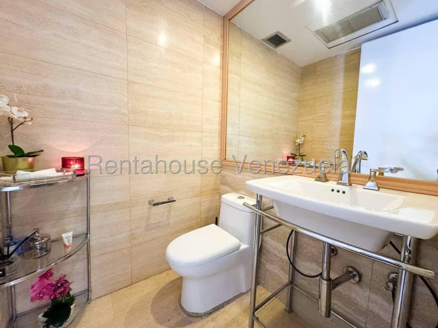 Apartamento (1 Nivel) en Venta en La Castellana, Distrito Metropolitano - 23