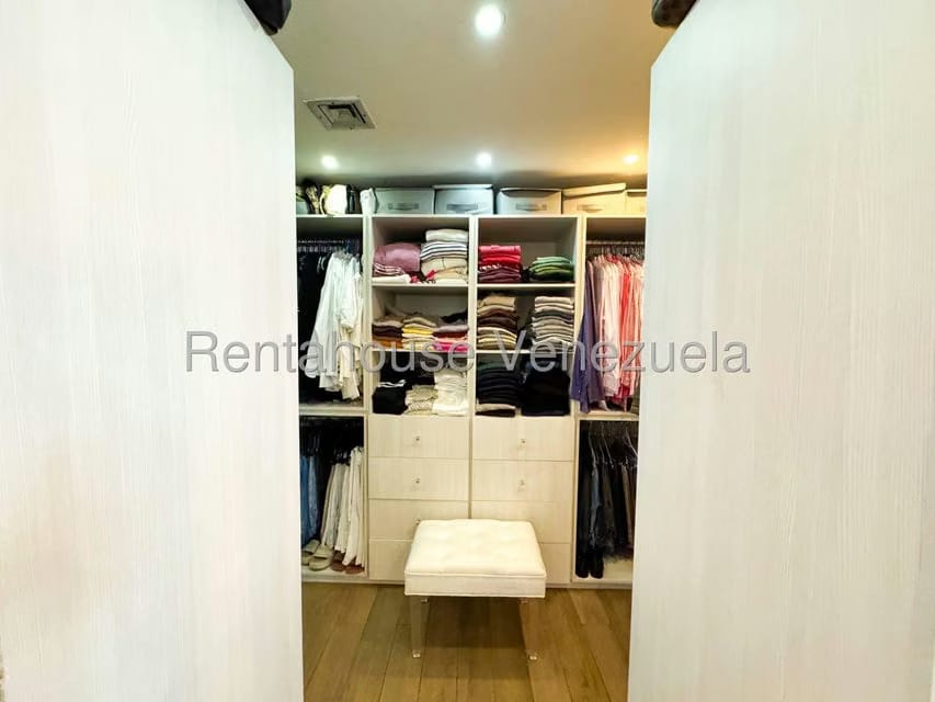Apartamento (1 Nivel) en Venta en La Castellana, Distrito Metropolitano - 44
