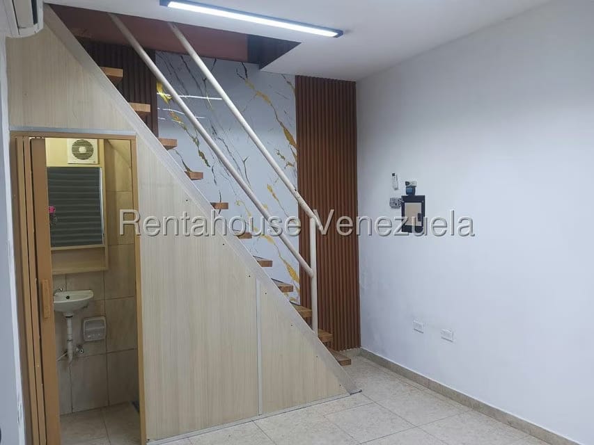 Comercial (Local Comercial) en Venta en El Ingenio, Miranda - 11