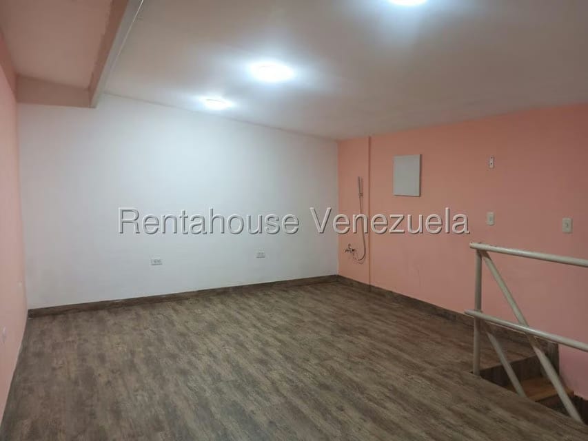 Comercial (Local Comercial) en Venta en El Ingenio, Miranda - 15
