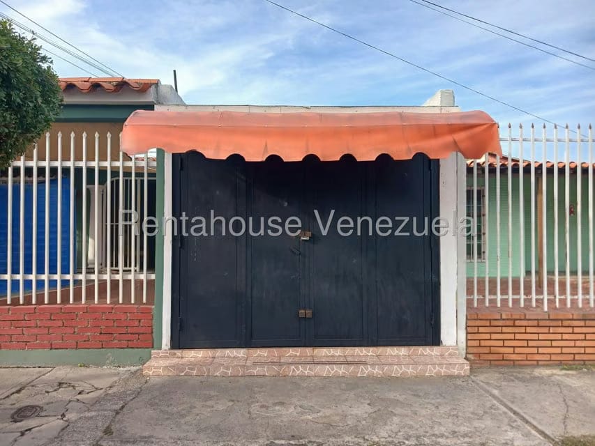 Comercial (Local Comercial) en Alquiler en Las Mercedes, Lara