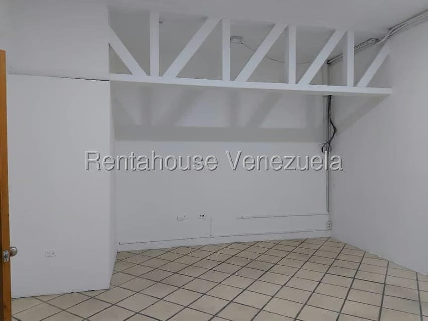 Comercial (Local Comercial) en Alquiler en Zona Industrial, Carabobo - 11