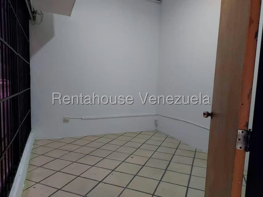 Comercial (Local Comercial) en Alquiler en Zona Industrial, Carabobo - 5