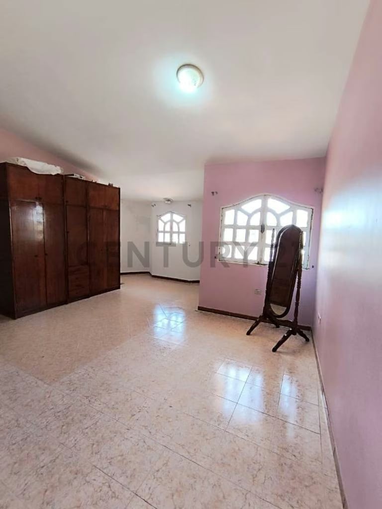 En venta Casa de dos plantas de 338 m2 de comstruccion en Cuidad Ojeda - 11