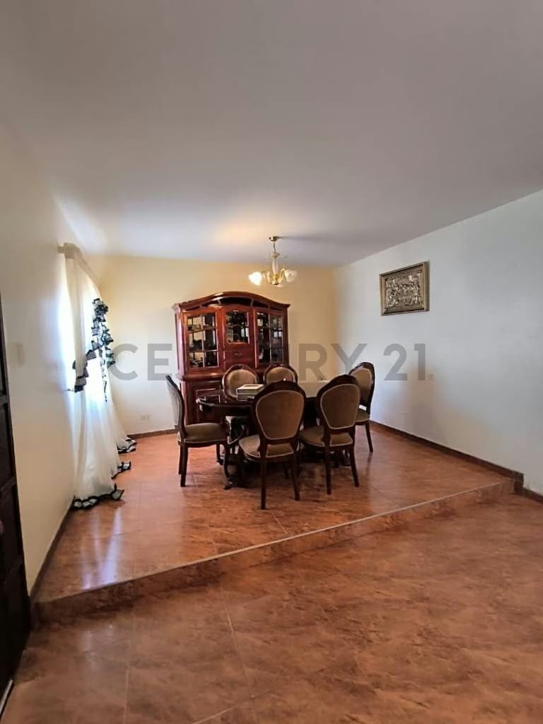 En venta Casa de dos plantas de 338 m2 de comstruccion en Cuidad Ojeda - 5