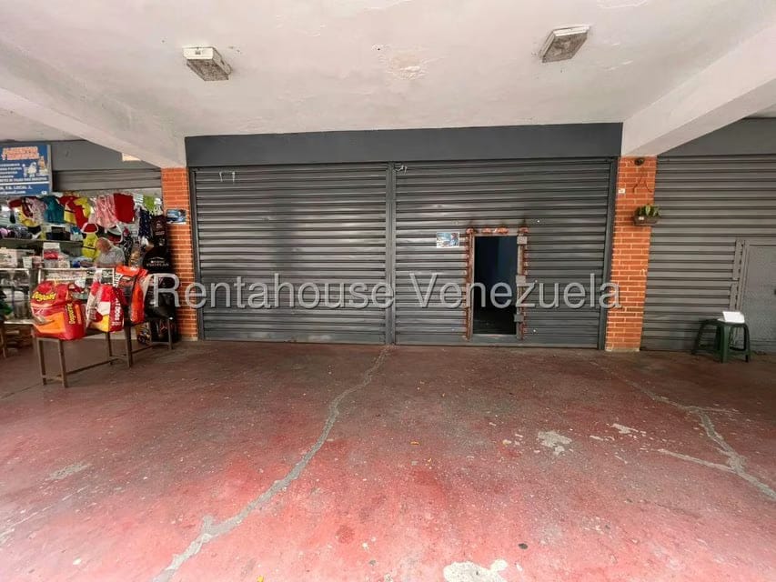 Comercial (Local Comercial) en Alquiler en Parroquia Santa Teresa, Distrito Metropolitano - 2