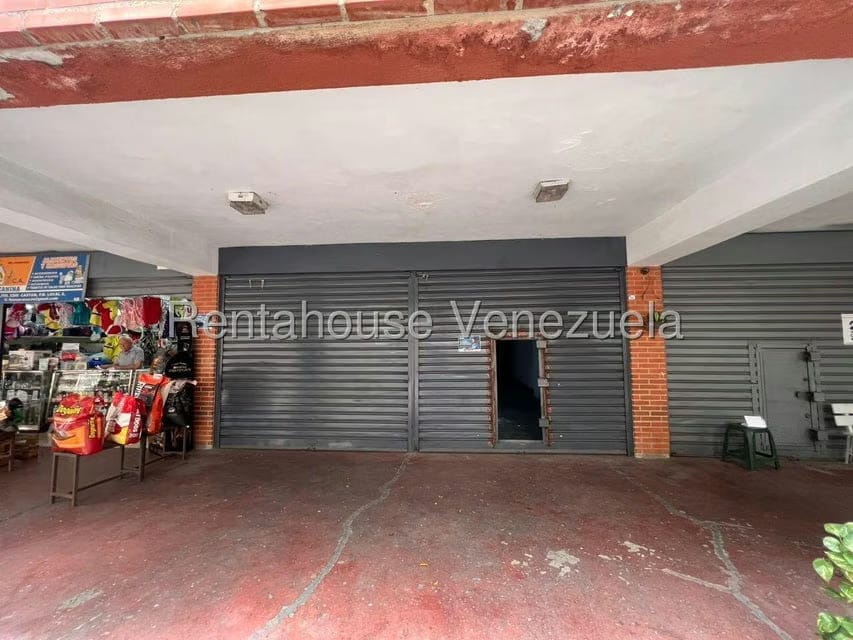 Comercial (Local Comercial) en Alquiler en Parroquia Santa Teresa, Distrito Metropolitano - 3