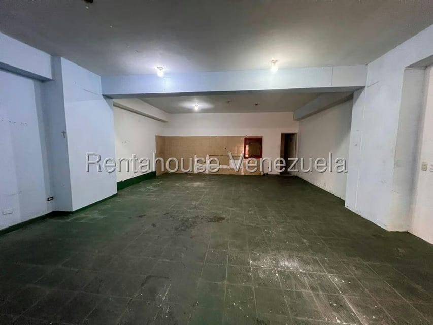 Comercial (Local Comercial) en Alquiler en Parroquia Santa Teresa, Distrito Metropolitano - 6