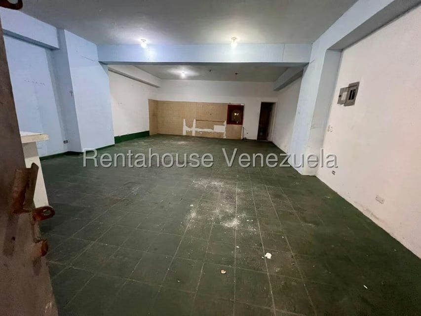 Comercial (Local Comercial) en Alquiler en Parroquia Santa Teresa, Distrito Metropolitano - 7