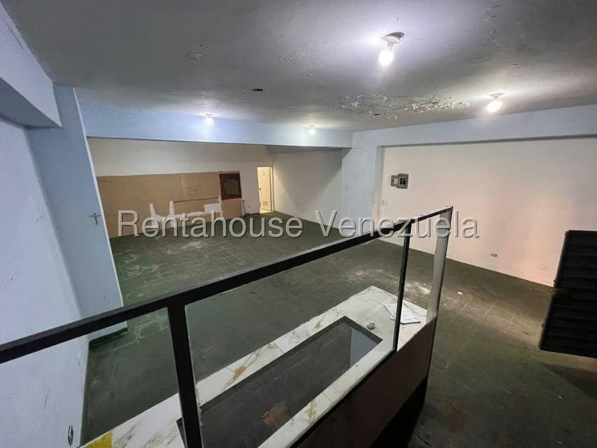 Comercial (Local Comercial) en Alquiler en Parroquia Santa Teresa, Distrito Metropolitano - 9