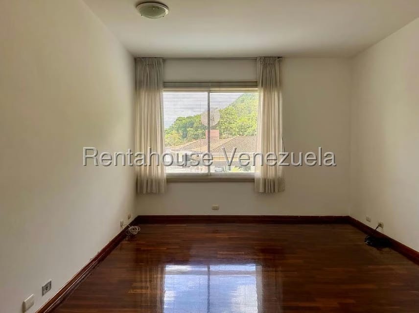Apartamento (1 Nivel) en Alquiler en La Castellana, Distrito Metropolitano - 11