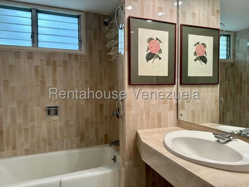 Apartamento (1 Nivel) en Alquiler en La Castellana, Distrito Metropolitano - 12