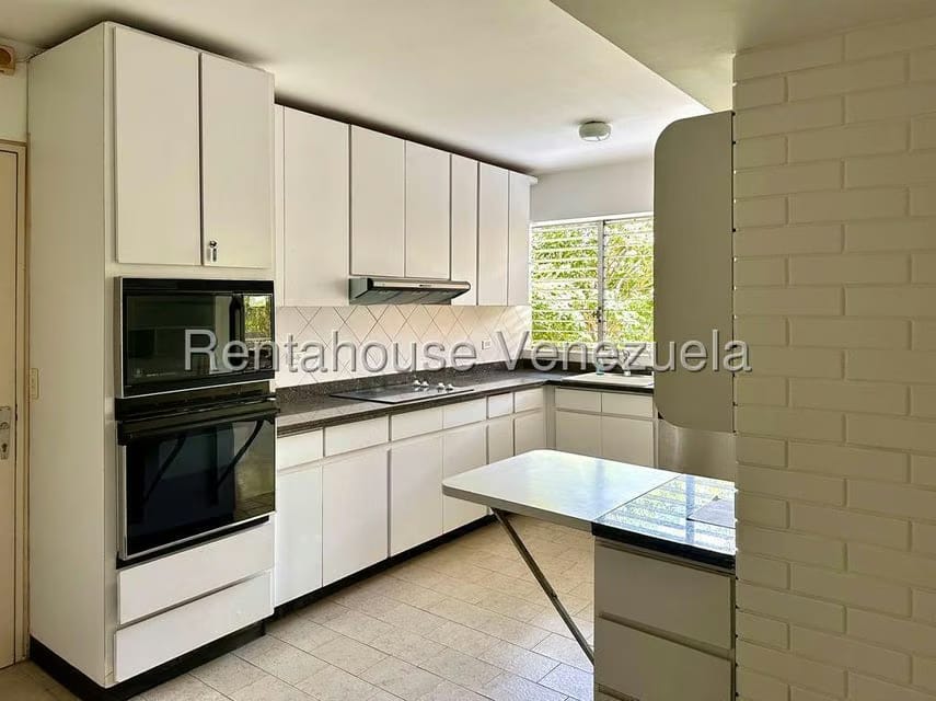 Apartamento (1 Nivel) en Alquiler en La Castellana, Distrito Metropolitano - 24