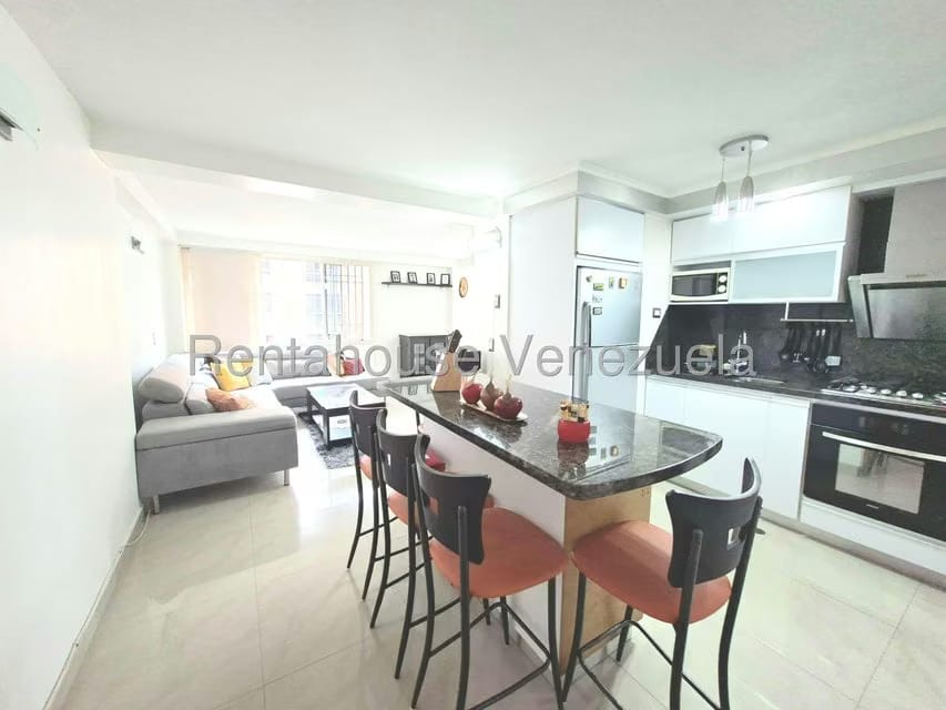 Apartamento (1 Nivel) en Venta en Miravila, Distrito Metropolitano - 2