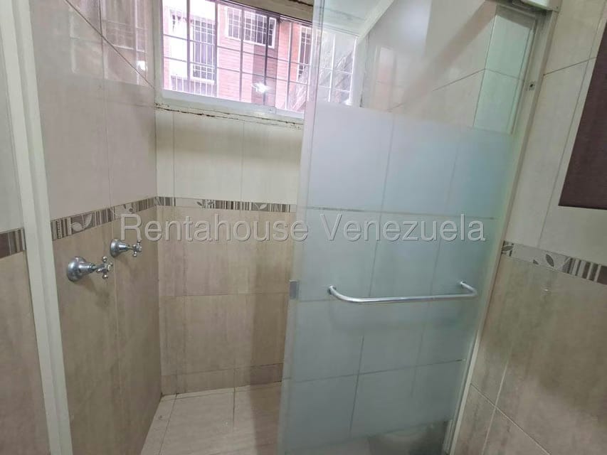 Apartamento (1 Nivel) en Venta en Miravila, Distrito Metropolitano - 13