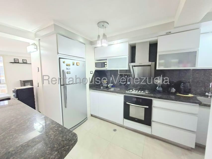 Apartamento (1 Nivel) en Venta en Miravila, Distrito Metropolitano - 3