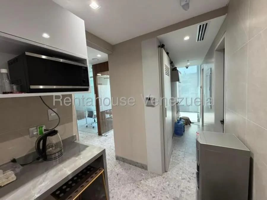 Oficina en Venta en las mercedes Caracas - 13