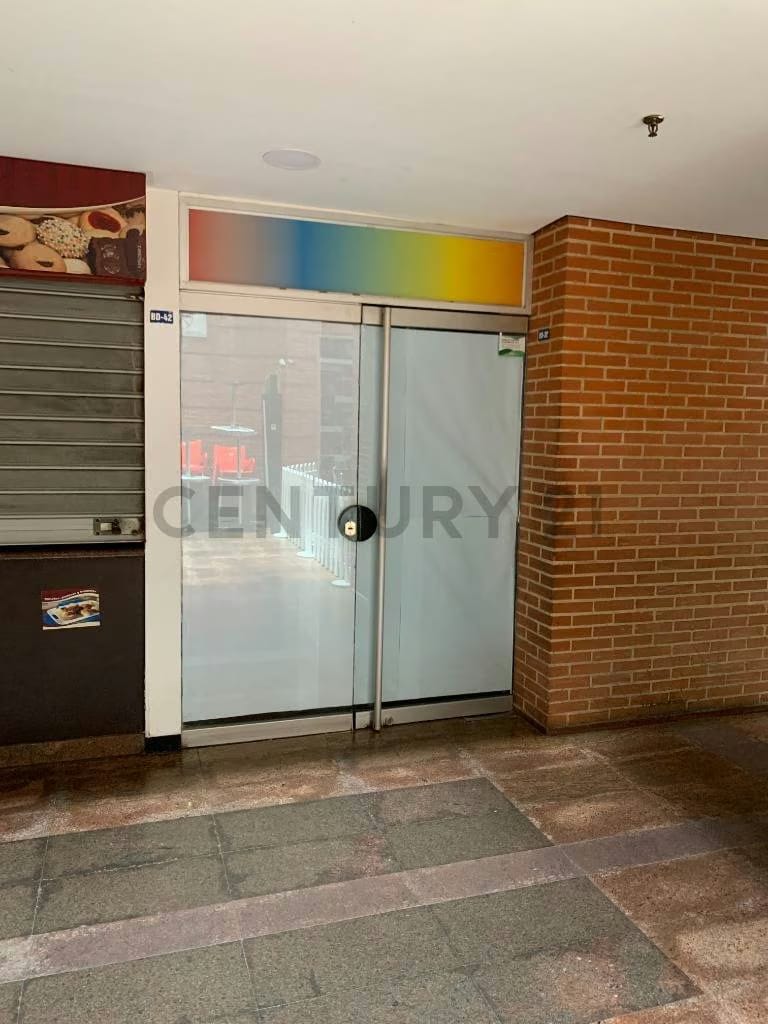 Alquiler de local Comercial en C.C. Pza. Las Americas