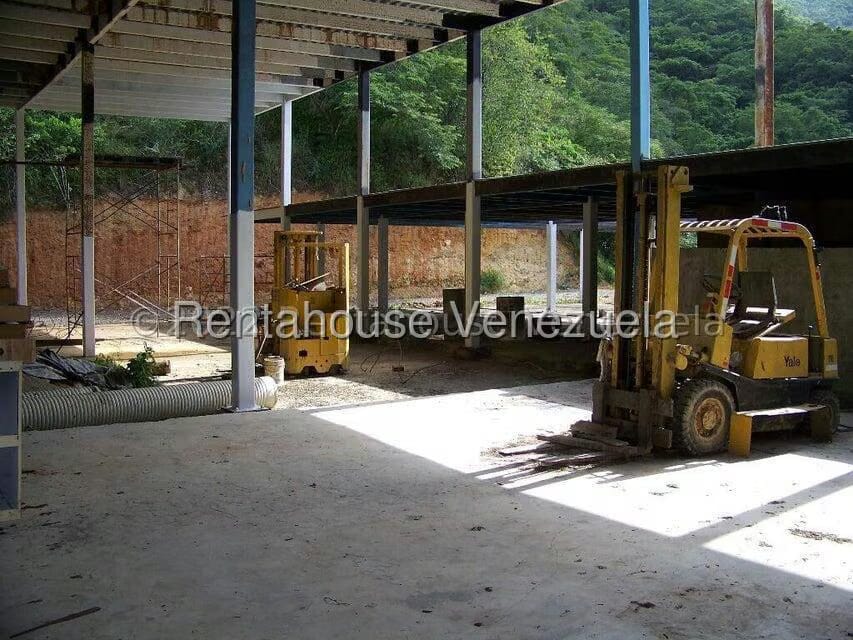 Comercial (Galpon - Deposito) en Venta en Mampote, Miranda - 3
