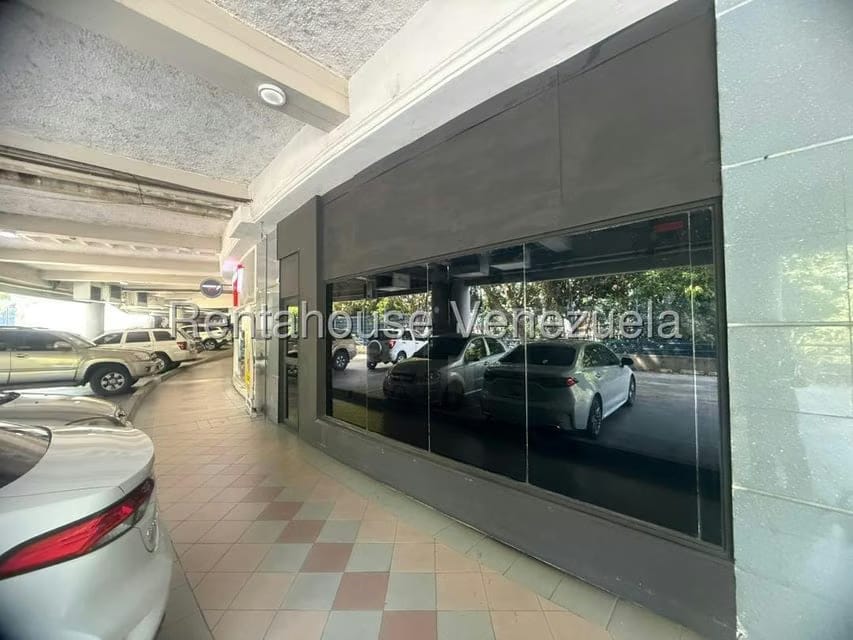 Comercial (Local Comercial) en Alquiler en Sabana Larga, Carabobo - 2