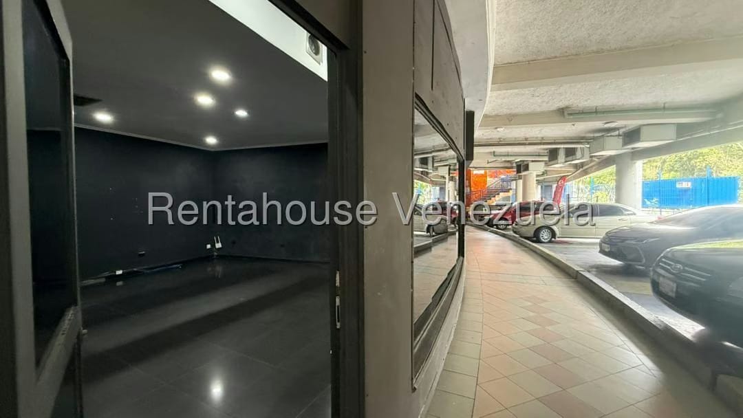 Comercial (Local Comercial) en Alquiler en Sabana Larga, Carabobo - 9