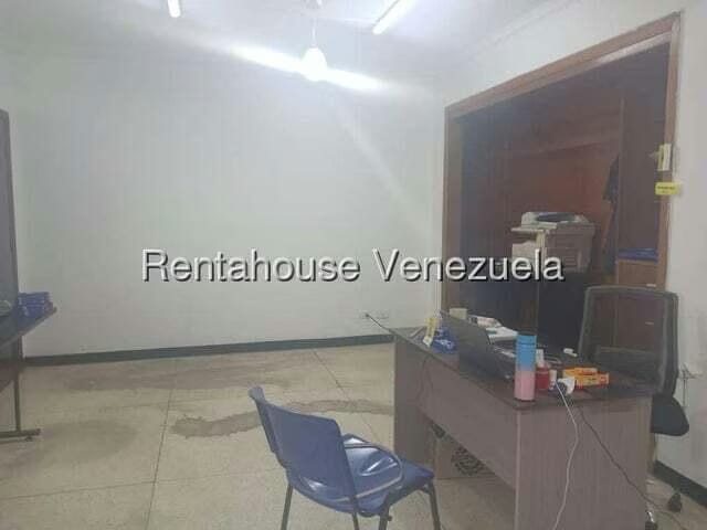 Comercial (Oficina) en Alquiler en Colinas de Bello Monte, Distrito Metropolitano - 2
