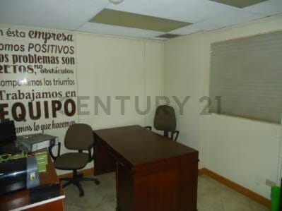 Venta de Oficina ubicada en Los Teques - 6