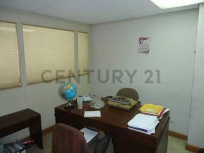 Venta de Oficina ubicada en Los Teques - 7