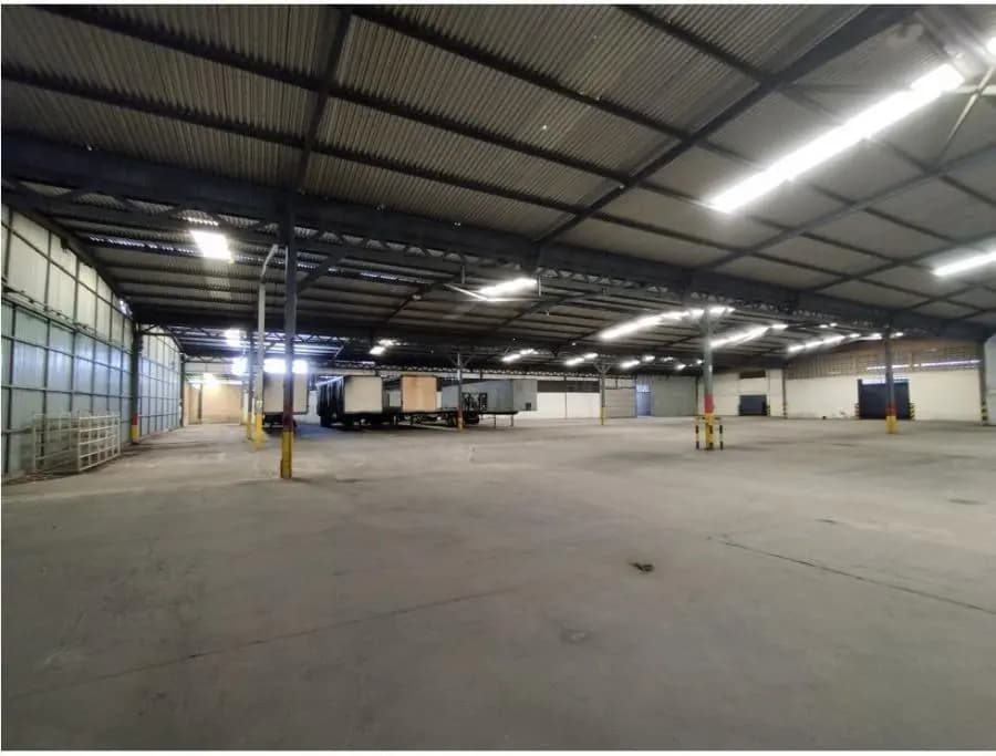 Galpon en Venta en Valencia - 24