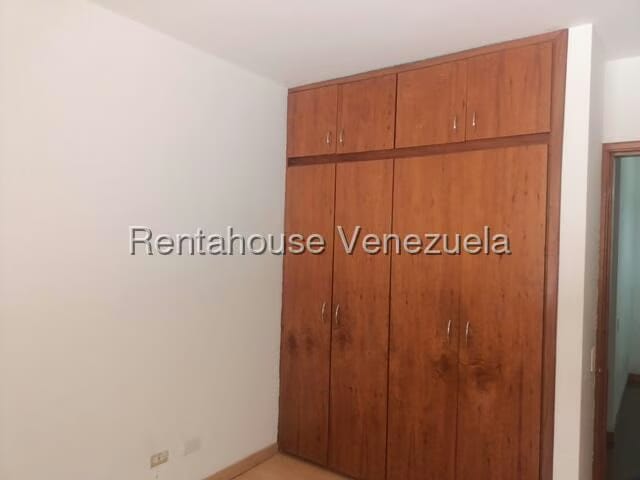 Apartamento (1 Nivel) en Alquiler en Lomas de La Alameda, Distrito Metropolitano - 19