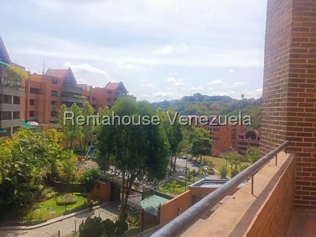 Apartamento (1 Nivel) en Alquiler en Lomas de La Alameda, Distrito Metropolitano - 36