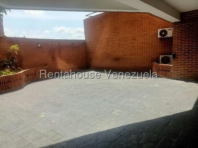 Apartamento (1 Nivel) en Alquiler en Lomas de La Alameda, Distrito Metropolitano - 44