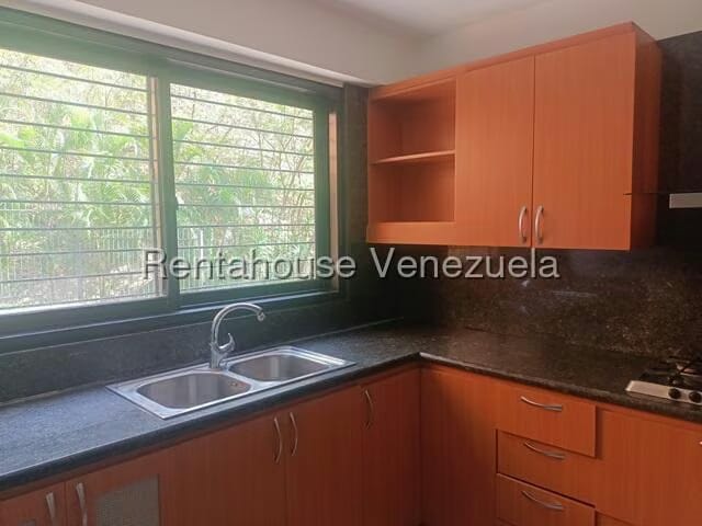 Apartamento (1 Nivel) en Alquiler en Lomas de La Alameda, Distrito Metropolitano - 9