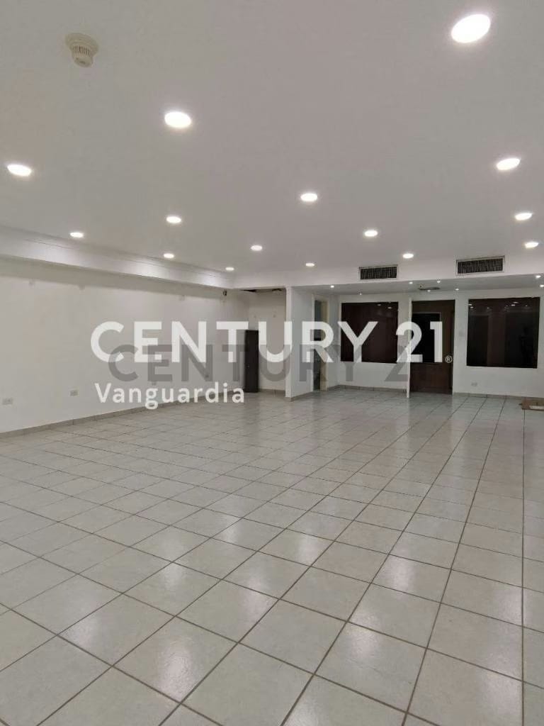 Local comercial cercano a la farmacia Ribadeo - 5