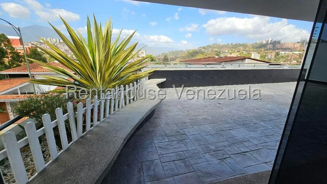 Casa (Multipes Niveles) en Venta en Lomas de La Trinidad, Distrito Metropolitano - 5