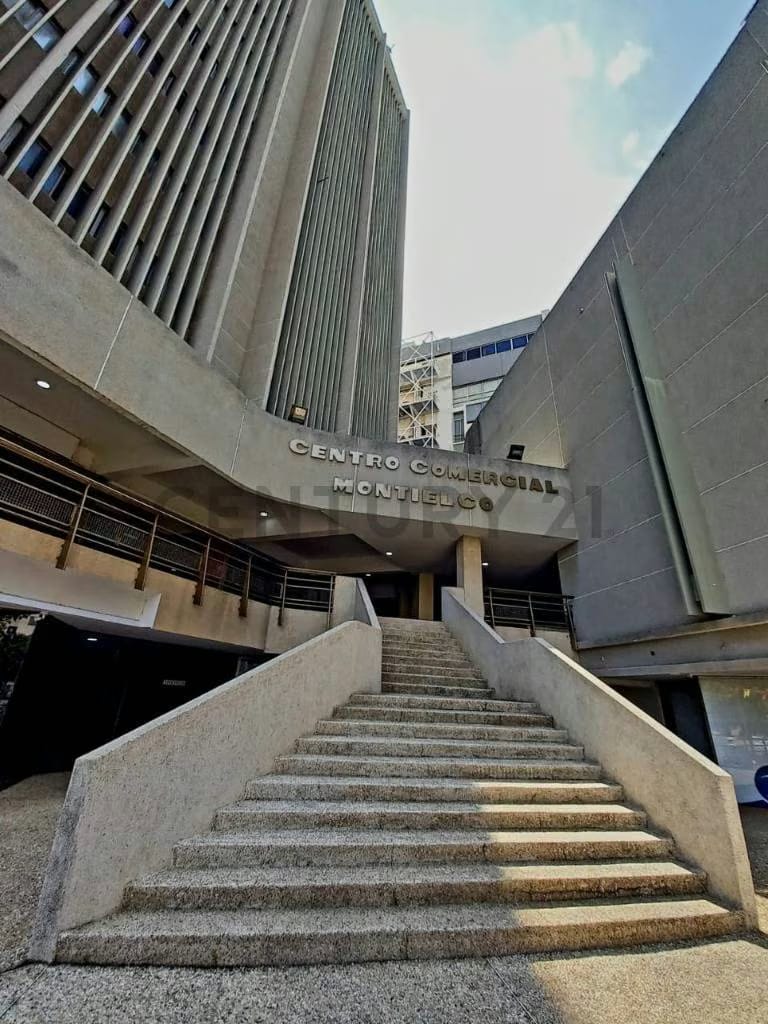 Oficinas en C.C. Montielco. - 2