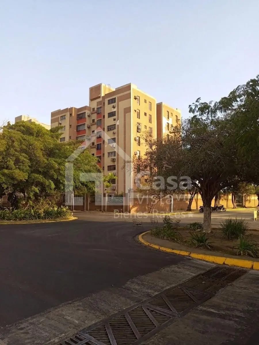 Apartamento en Alquiler en Idelfonso Vasquez Maracaibo - 2