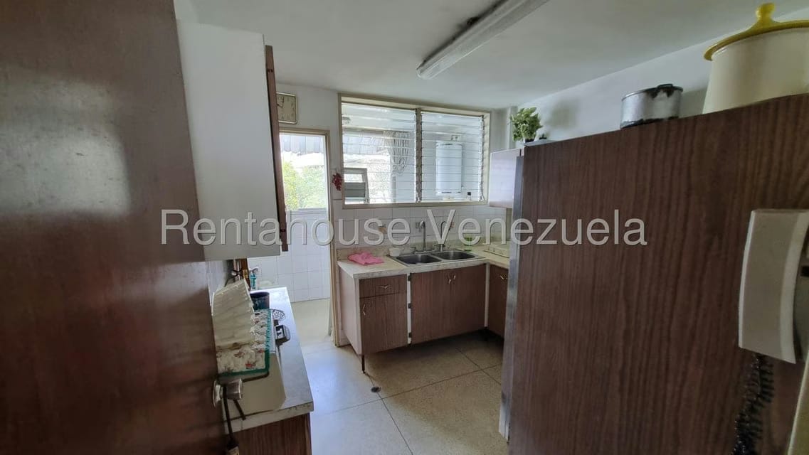 Apartamento (1 Nivel) en Venta en El Marques, Distrito Metropolitano - 4