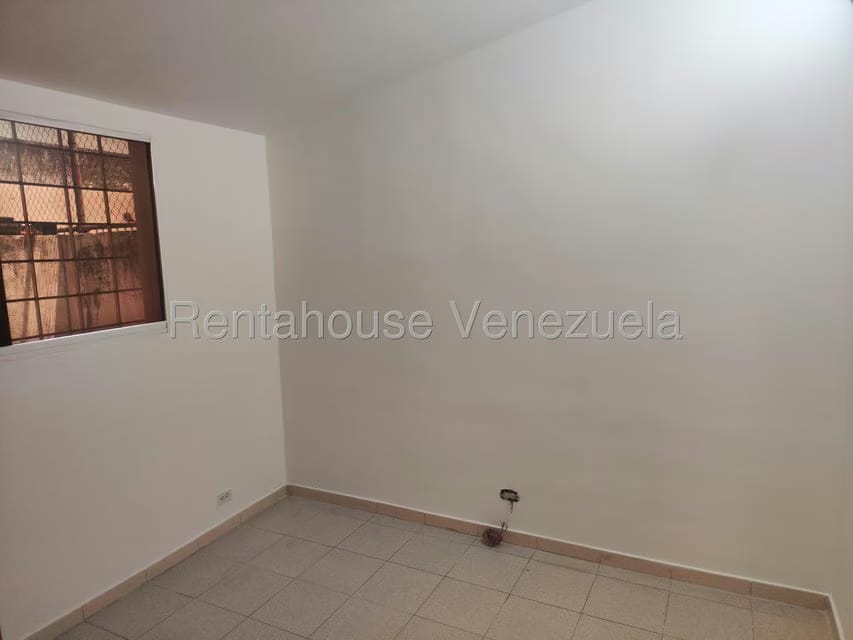 Comercial (Local Comercial) en Alquiler en Santa Monica, Distrito Metropolitano - 2