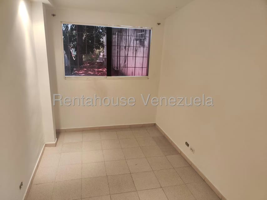 Comercial (Local Comercial) en Alquiler en Santa Monica, Distrito Metropolitano - 5