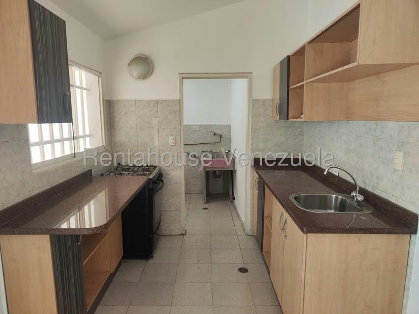 Comercial (Local Comercial) en Alquiler en Santa Monica, Distrito Metropolitano - 6