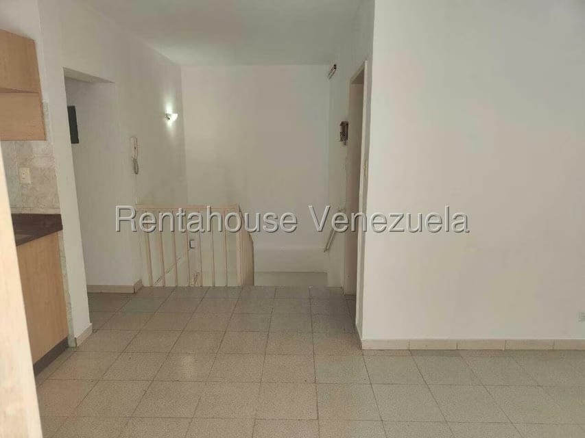 Comercial (Local Comercial) en Alquiler en Santa Monica, Distrito Metropolitano - 8